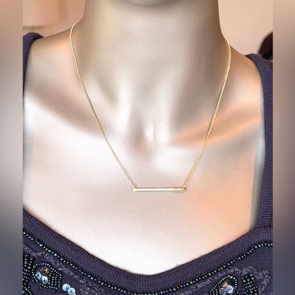 Kendra Scott Kelsey Gold Bar Necklace - Picture 3 of 11
